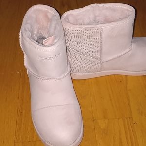 juicy Couture Pink uggs